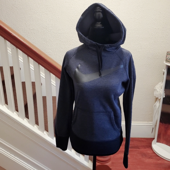 🖤 Nike therma fit hoodie. - Picture 2 of 7